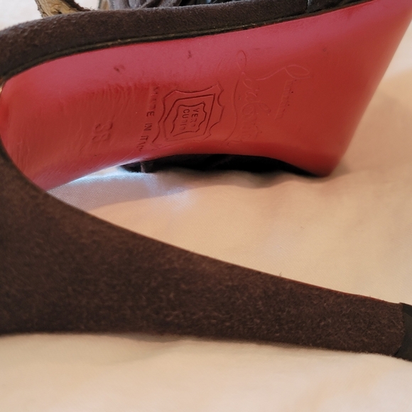 👠Christian Louboutin Suede D'Orsay size 38 like new❣️ - Picture 13 of 17